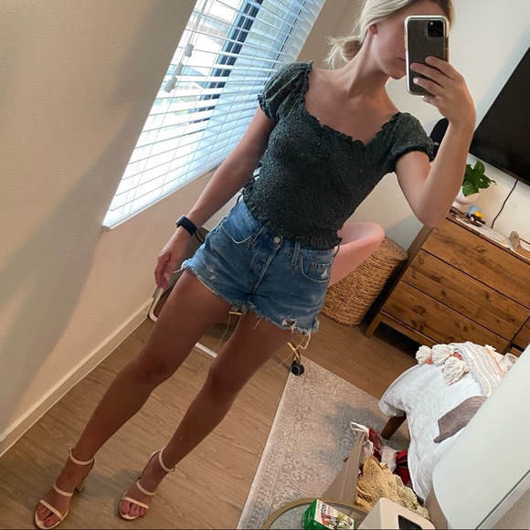 dark green off the shoulder lacey crop top - Picture 5 of 8